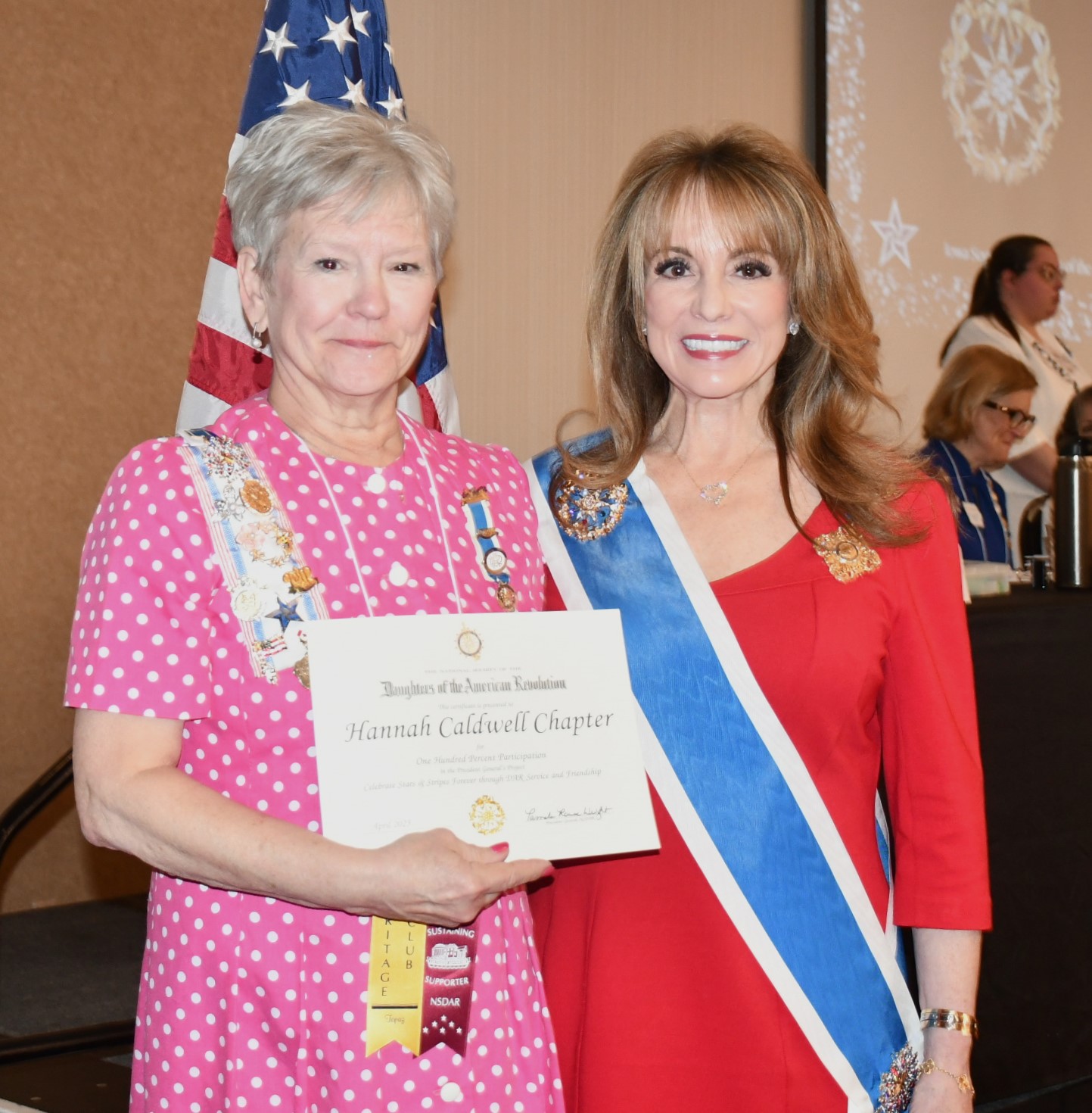 100% certificate
                photo