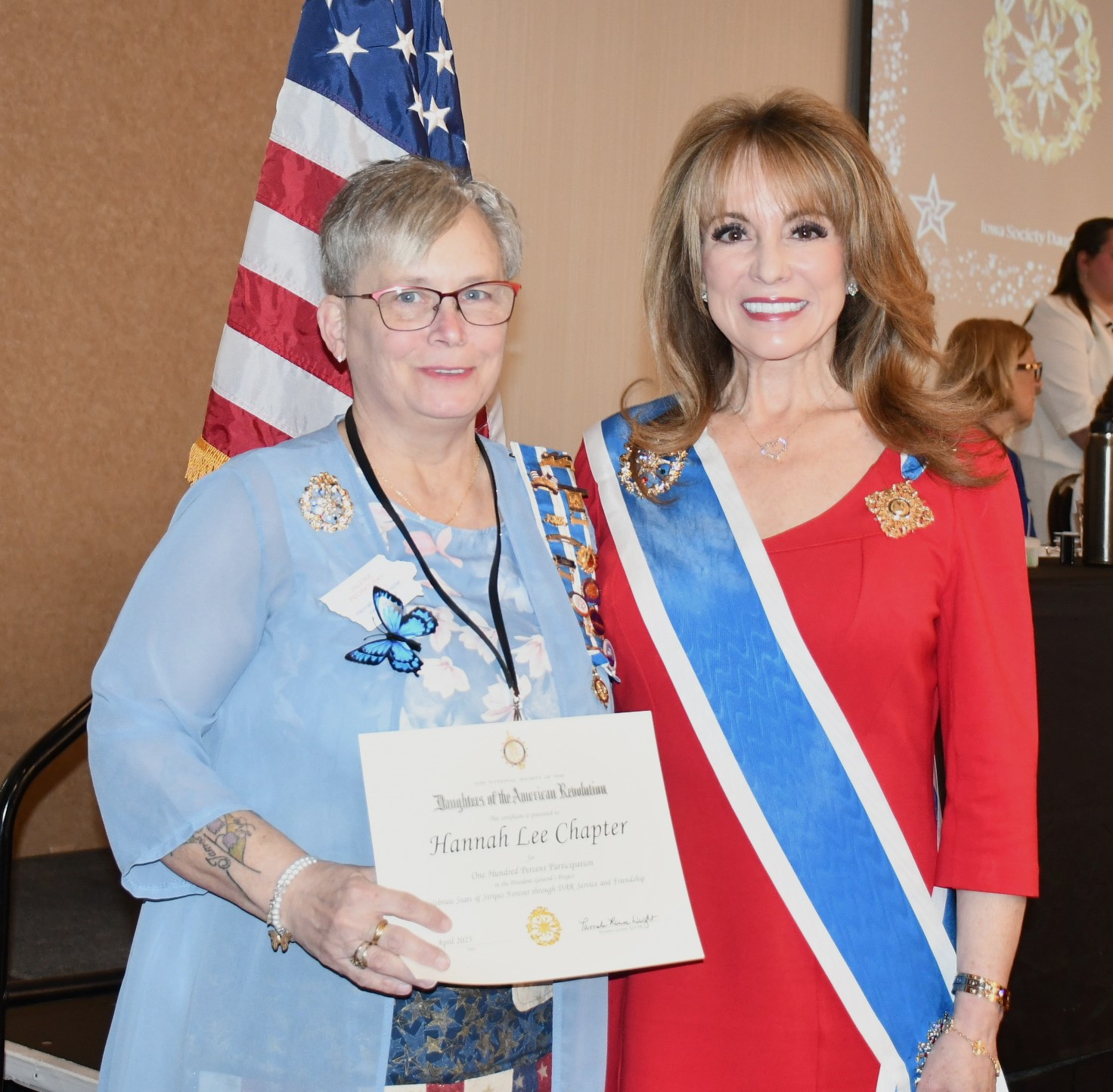 100% certificate
                photo