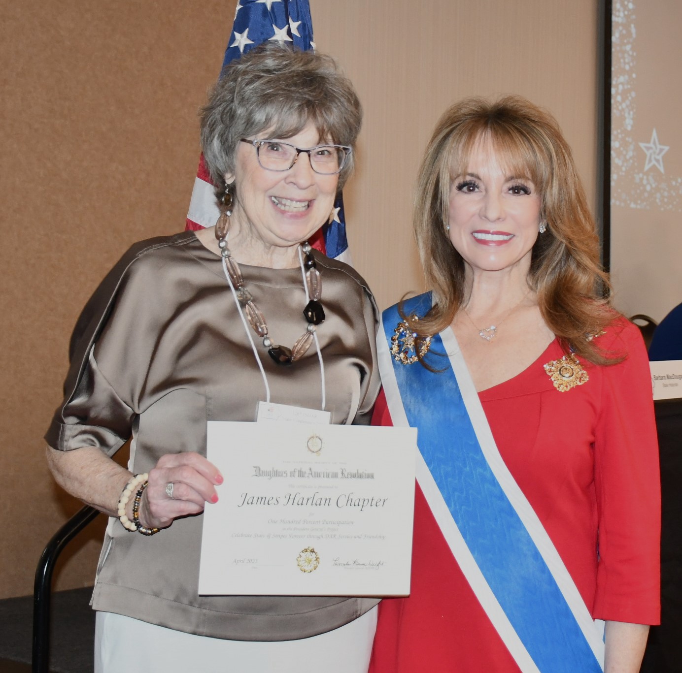 100% certificate
                photo