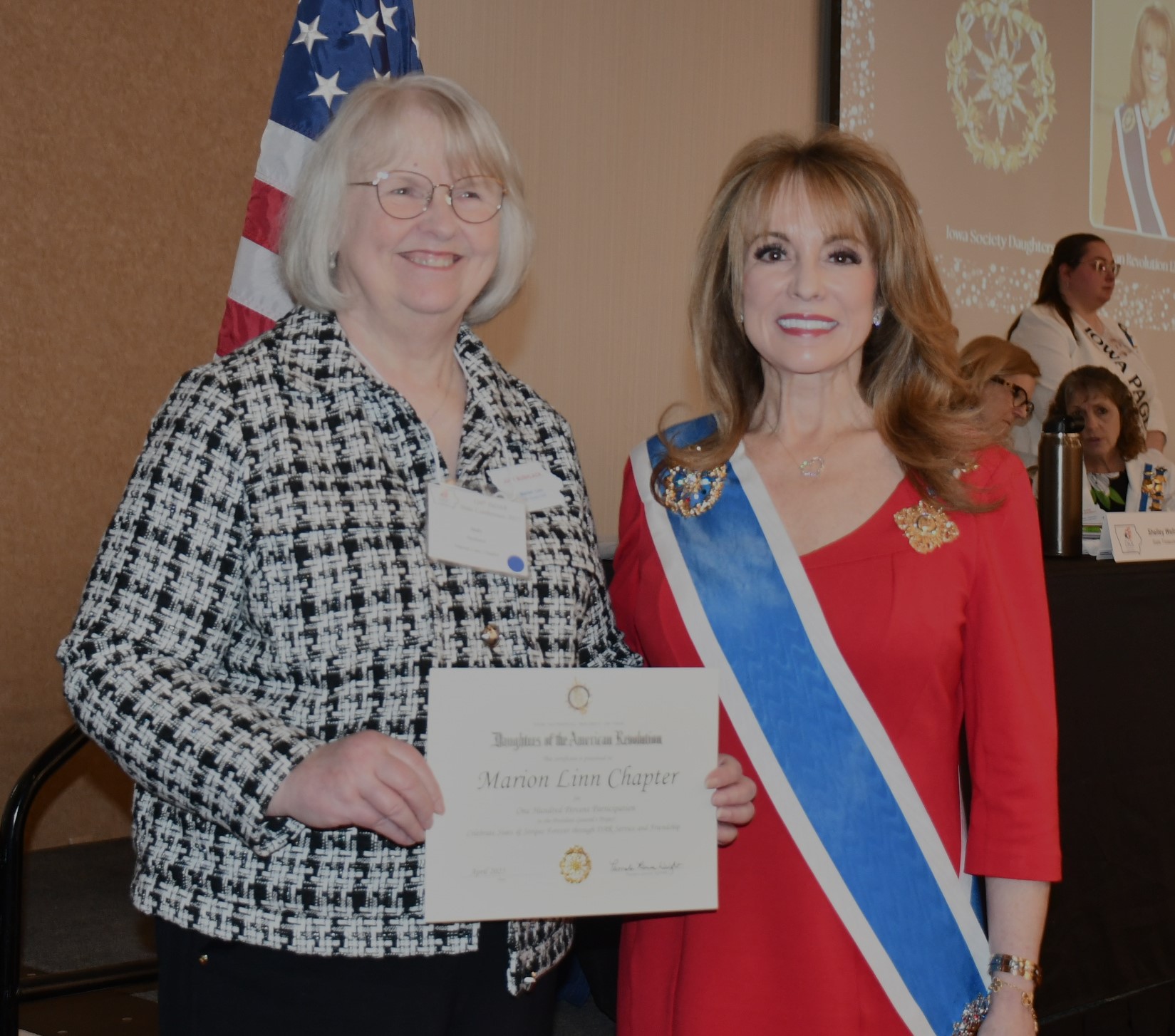 100% certificate
                photo