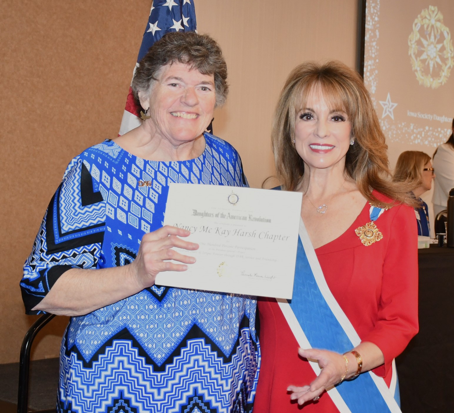 100% certificate
                photo