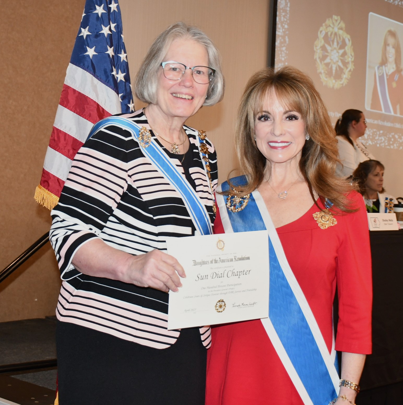 100% certificate
                photo